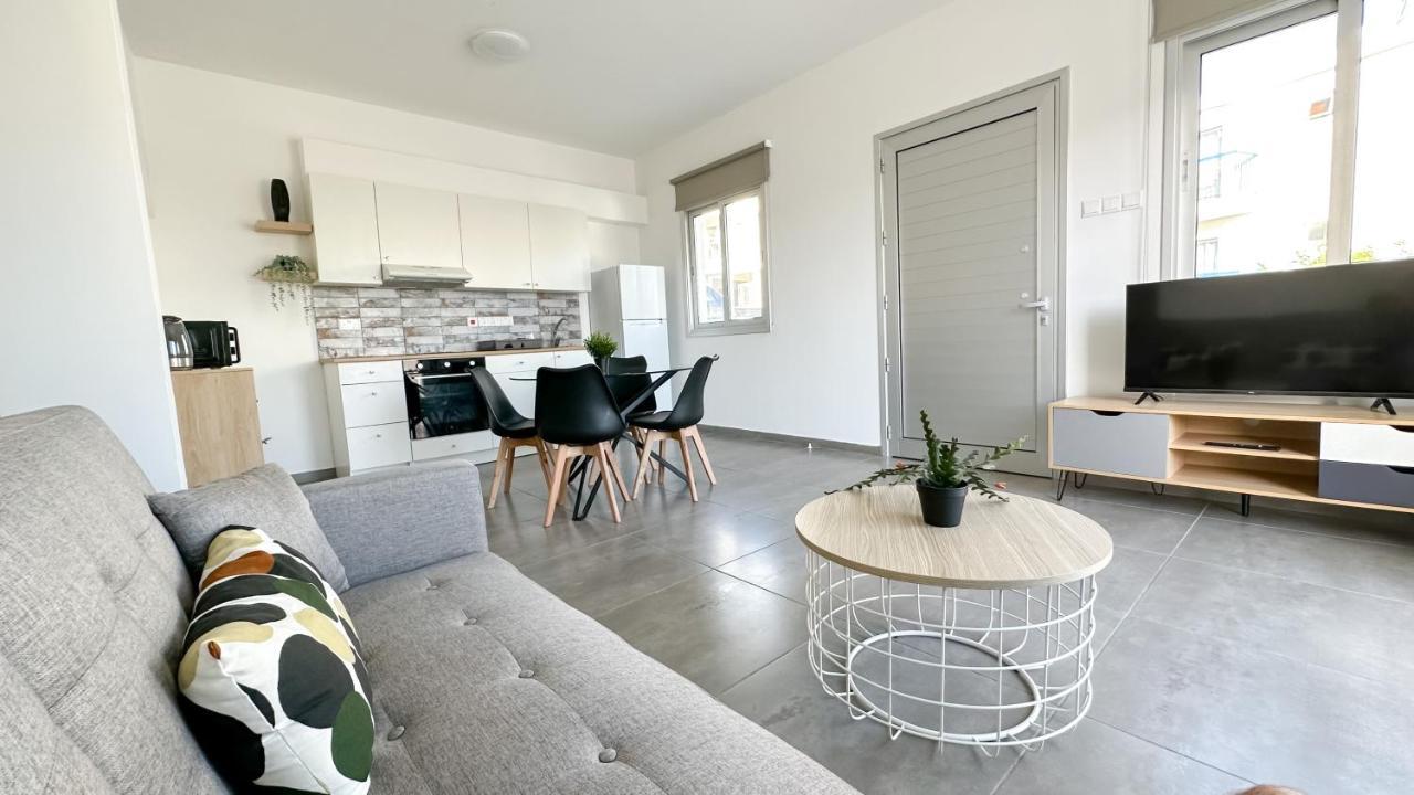 Vacation Mode Apartment 아이아 나파 외부 사진