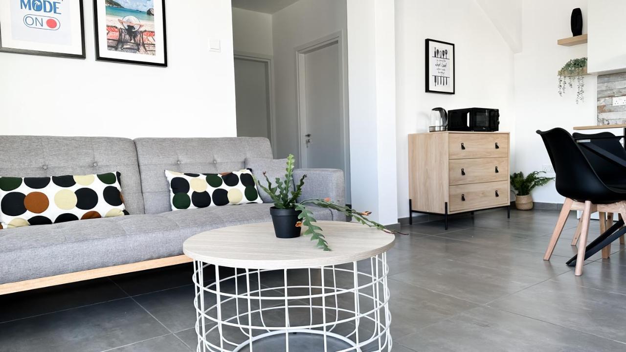Vacation Mode Apartment 아이아 나파 외부 사진