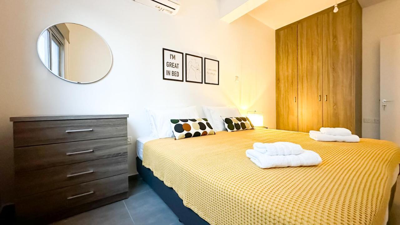 Vacation Mode Apartment 아이아 나파 외부 사진