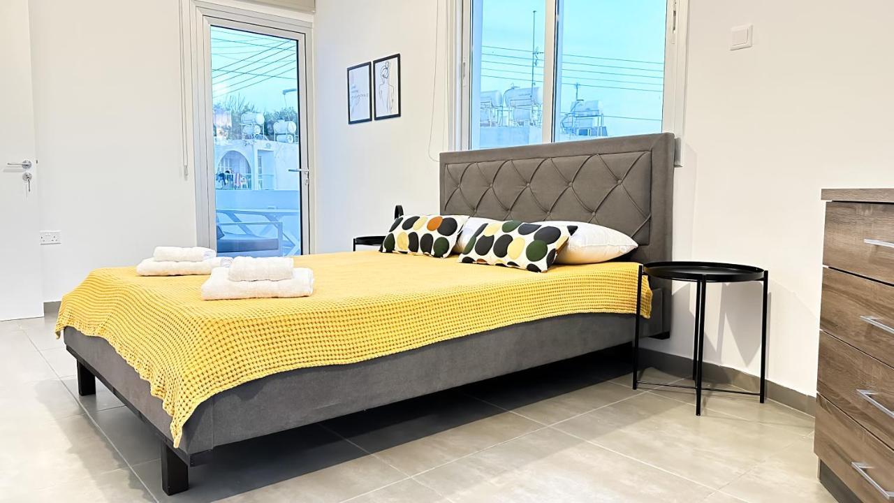 Vacation Mode Apartment 아이아 나파 외부 사진