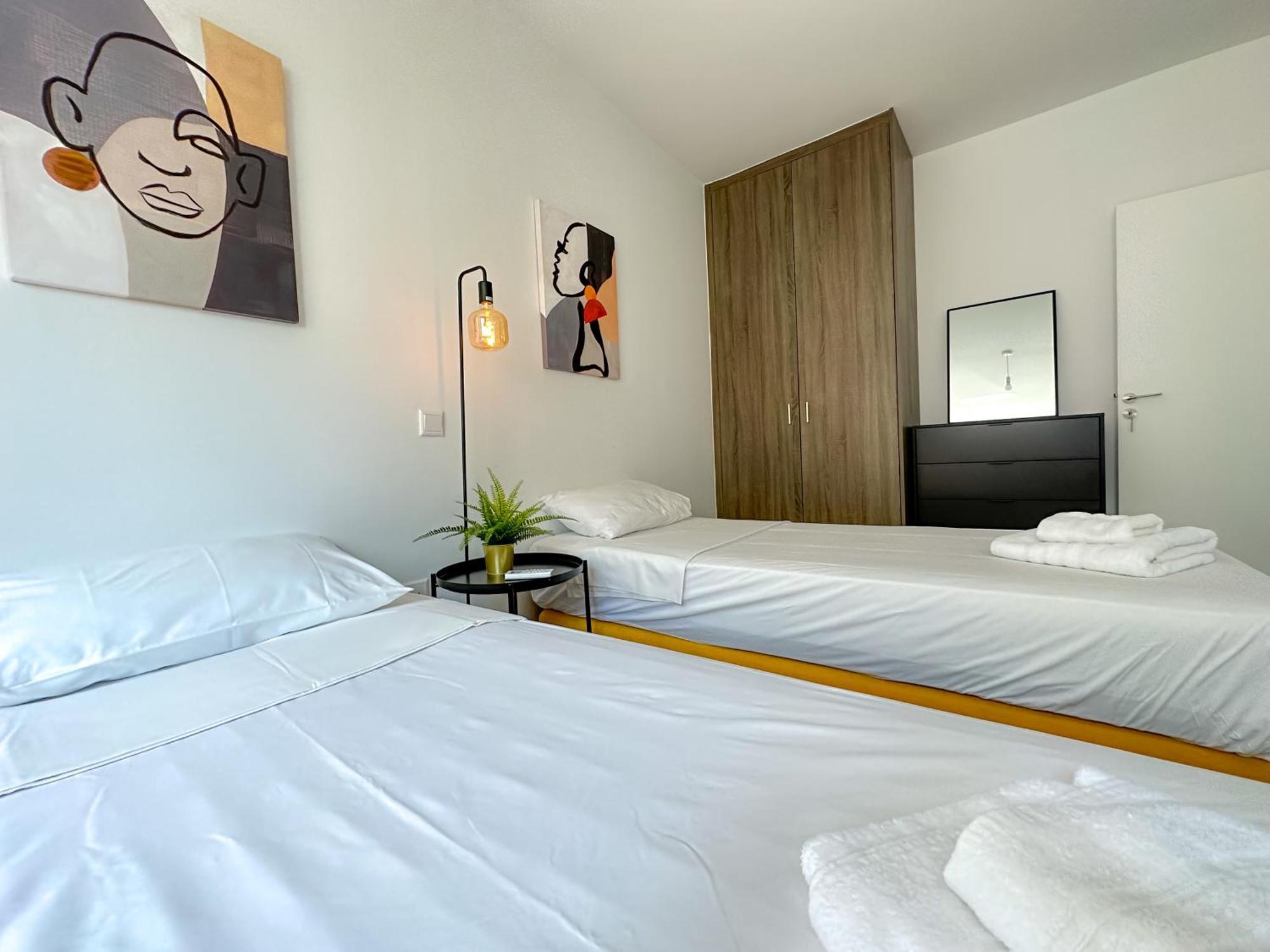 Vacation Mode Apartment 아이아 나파 외부 사진
