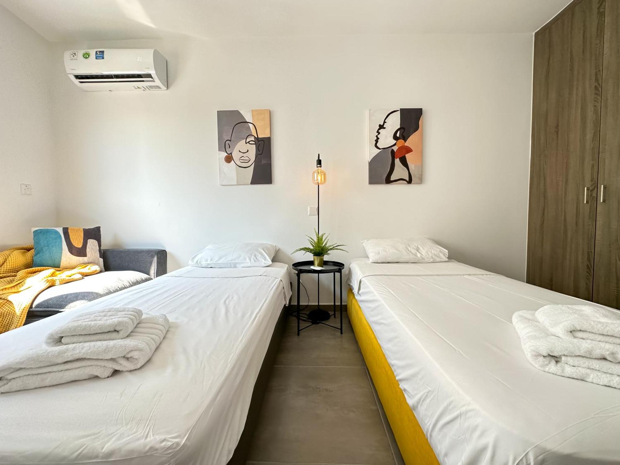 Vacation Mode Apartment 아이아 나파 외부 사진