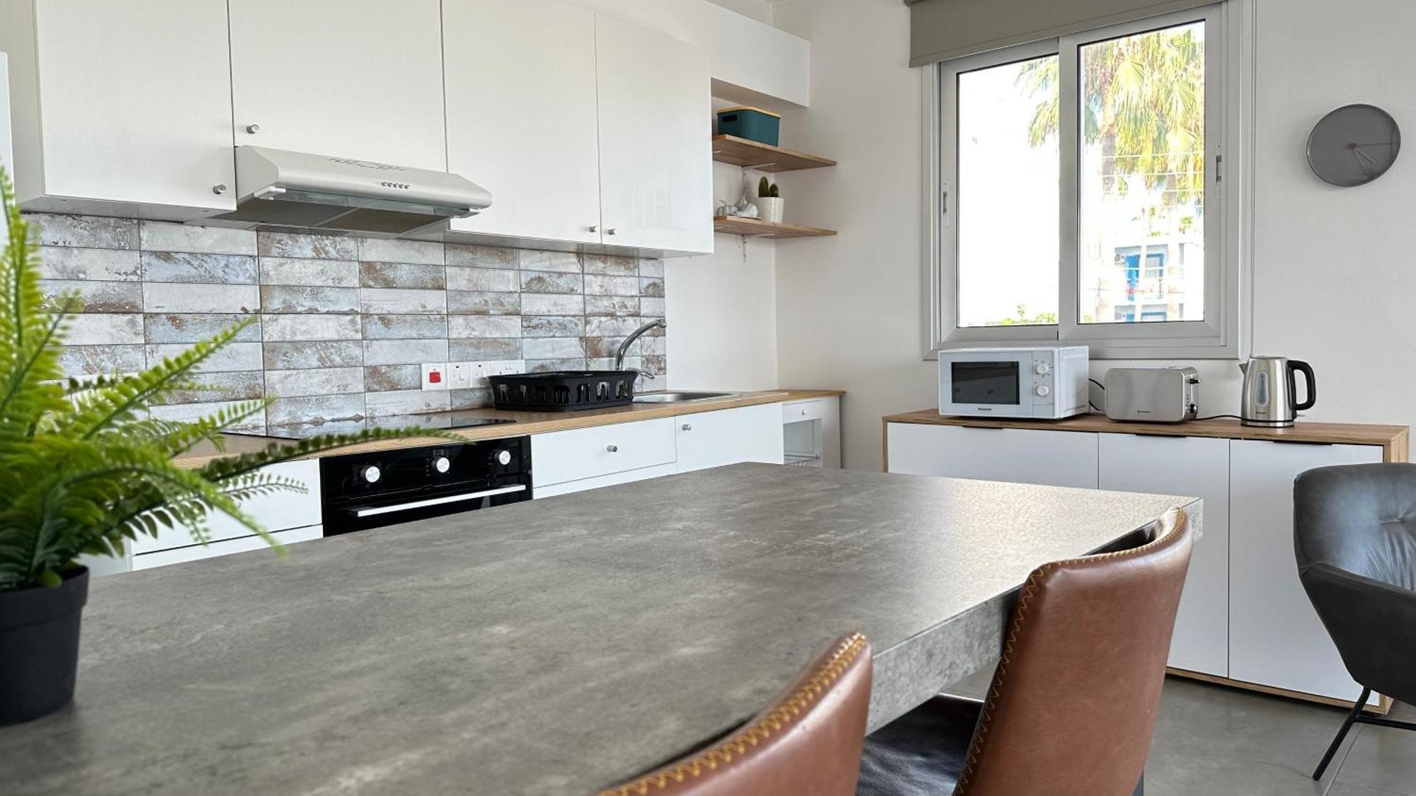 Vacation Mode Apartment 아이아 나파 외부 사진